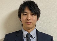 講師